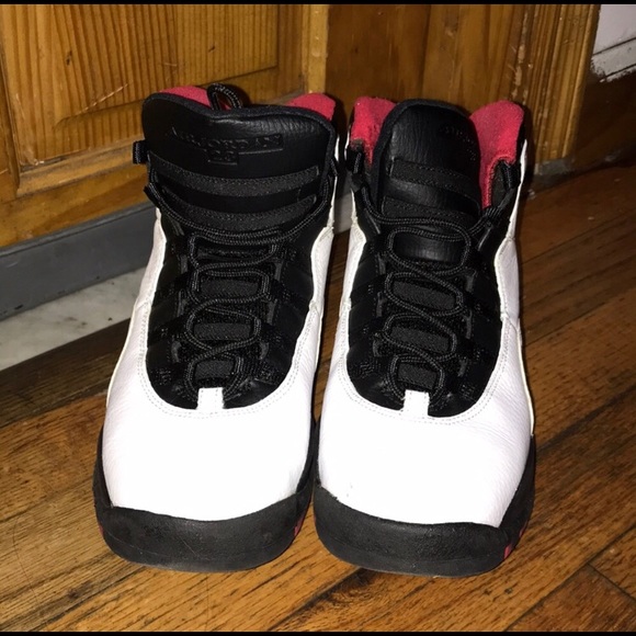 Air Jordan Retro 10 “Chicago” - Picture 2 of 3